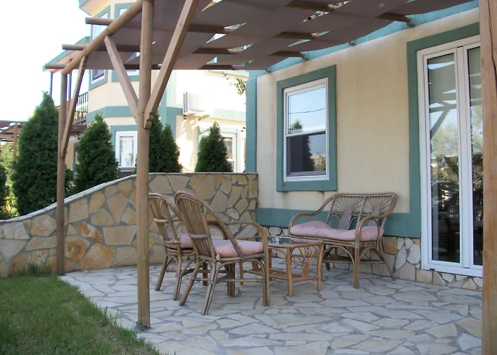 Zest @ Xi Отель