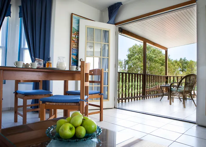 Zest @ Xi Отель