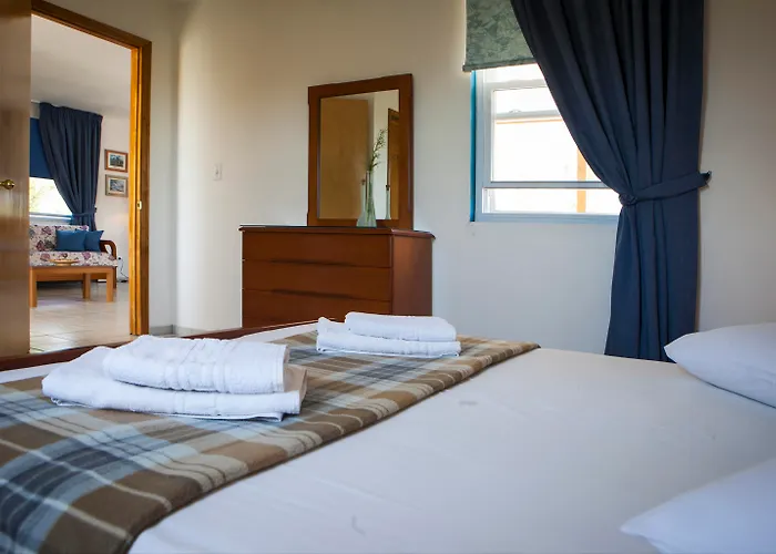 Zest @ Xi Отель